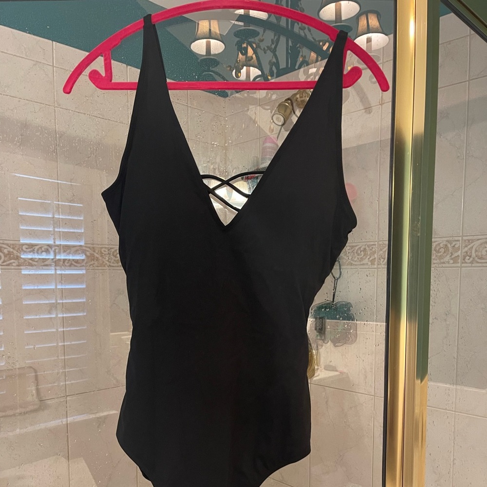 TA3  Plungey swimsuit black. XL